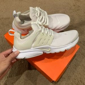 🔹SOLD🔹All White Nike Prestos